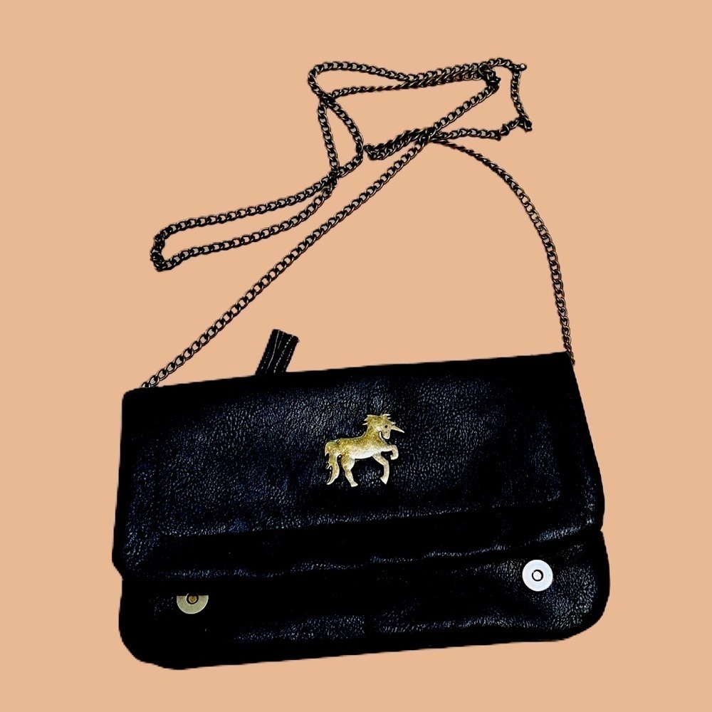 VNTG Crossbody small  black gold chain &  unicorn design strap lots of storage